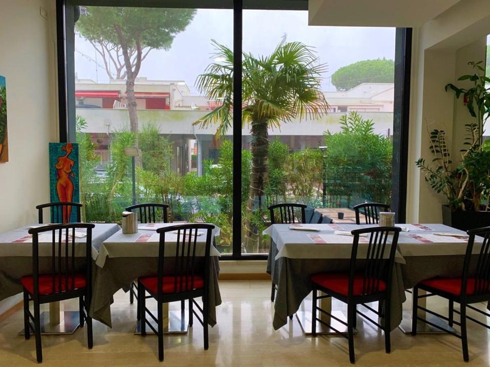 Hotel Logonovo Llido Degli Estensi Ngoại thất bức ảnh