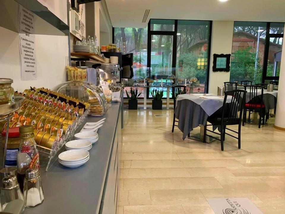 Hotel Logonovo Llido Degli Estensi Ngoại thất bức ảnh