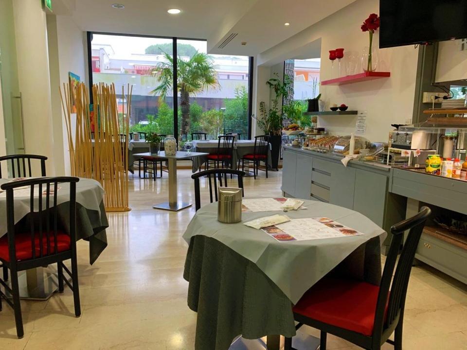 Hotel Logonovo Llido Degli Estensi Ngoại thất bức ảnh