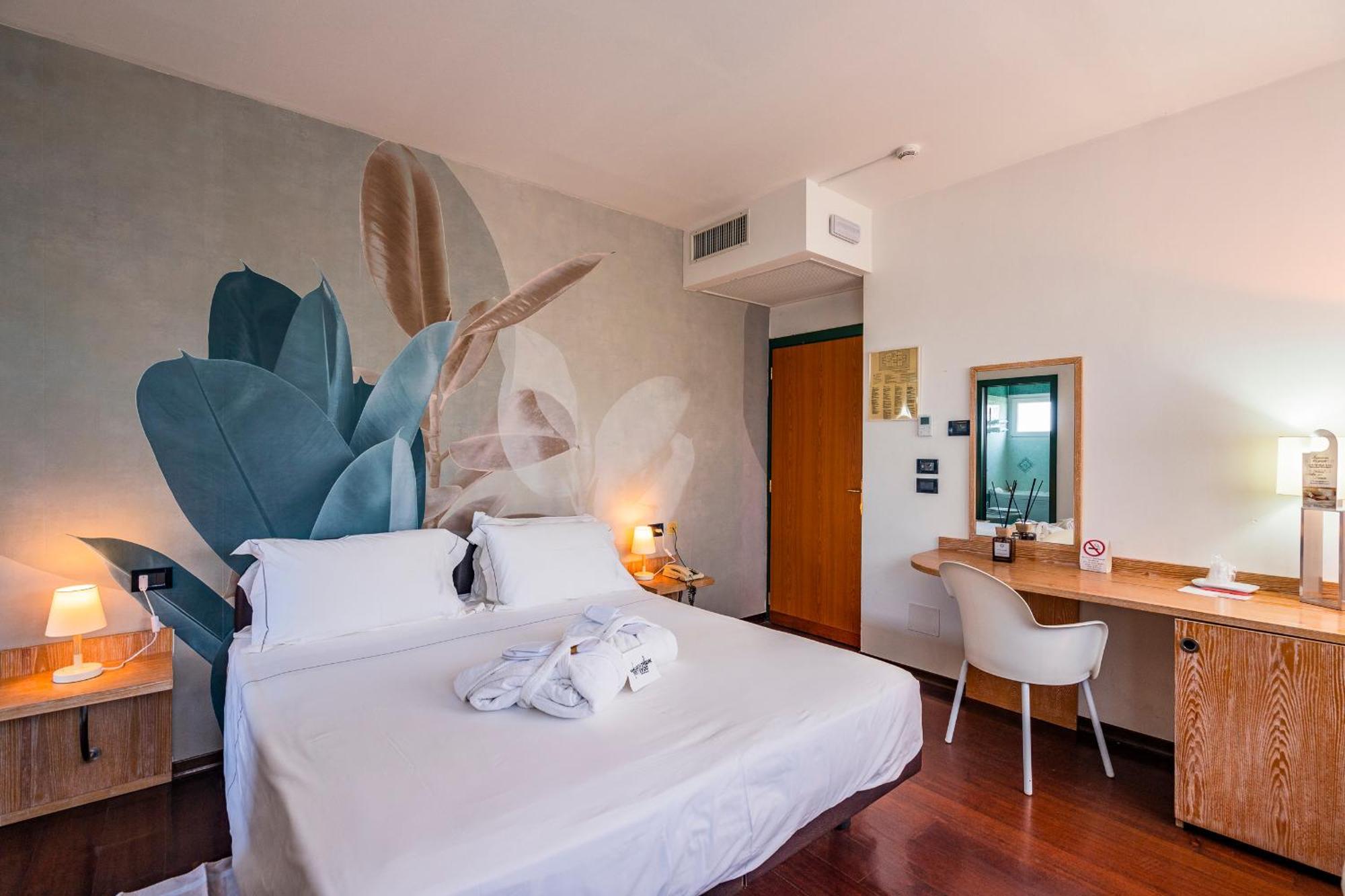 Hotel Logonovo Llido Degli Estensi Ngoại thất bức ảnh