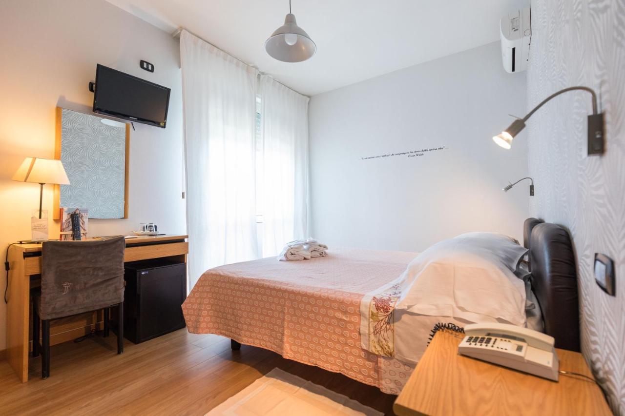 Hotel Logonovo Llido Degli Estensi Ngoại thất bức ảnh