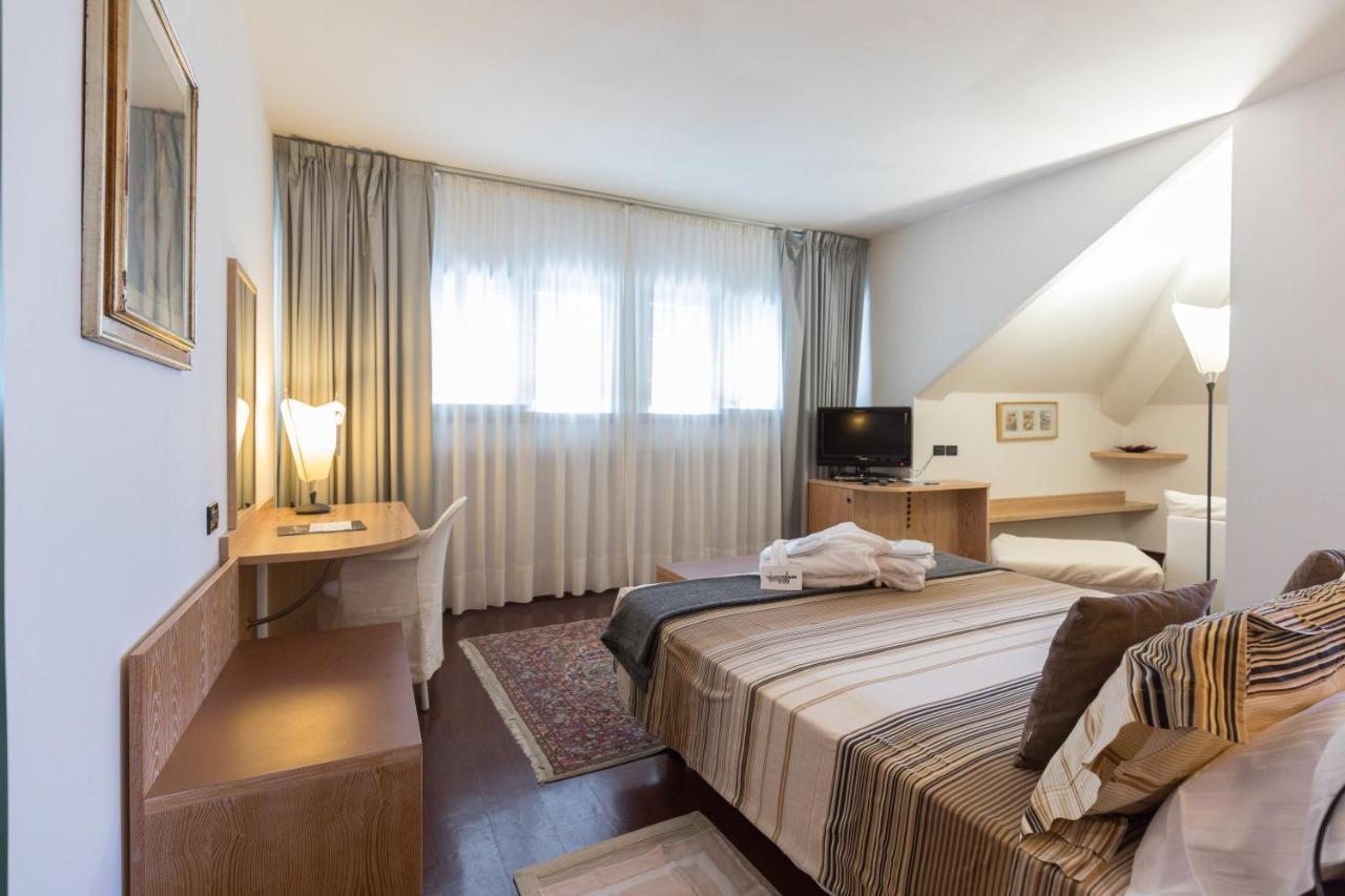 Hotel Logonovo Llido Degli Estensi Ngoại thất bức ảnh